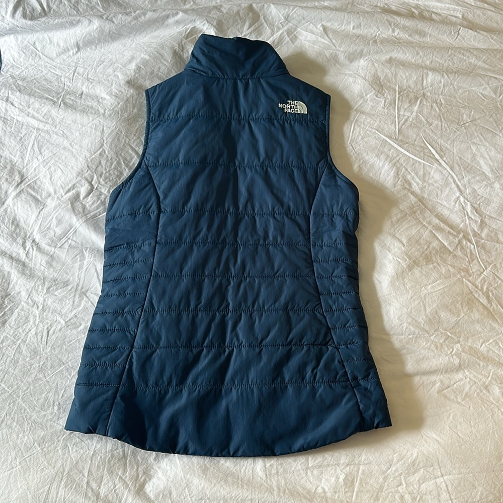 North Face Haraway Girls Vest - Picture 2 of 3